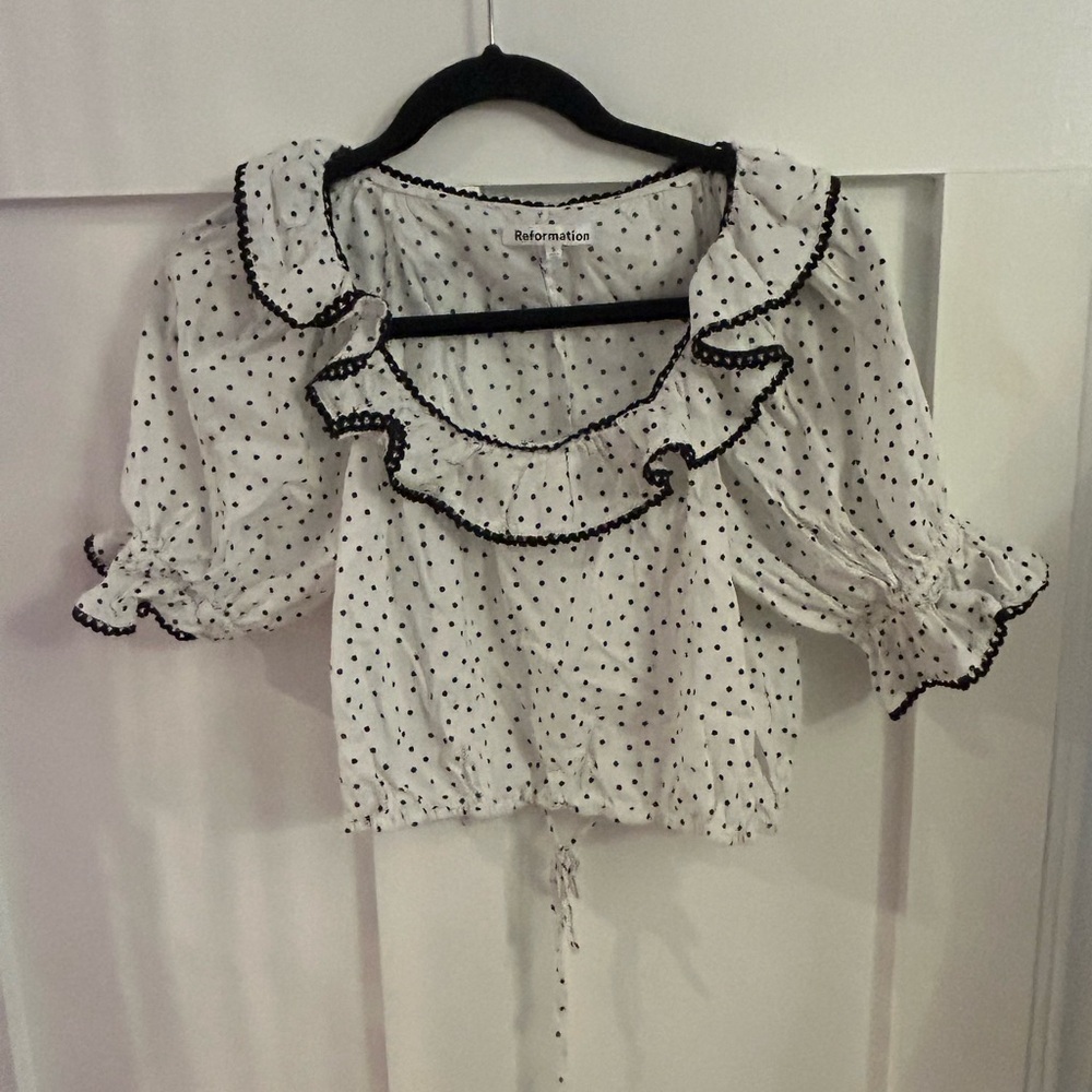 Reformation polka dot ruffle cropped Cambri top Small - Picture 9 of 11